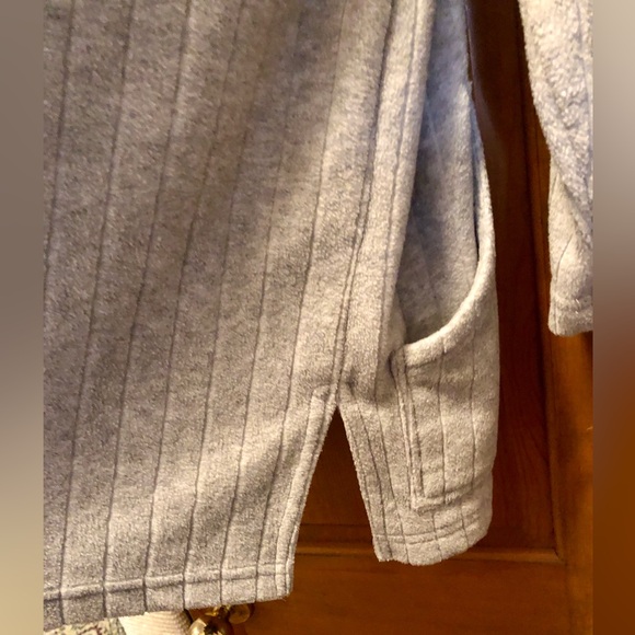 Gray Fleece Hooded Cardigan Cozy Sweater Jacket Coat Size 8 Medium - Picture 11 of 11